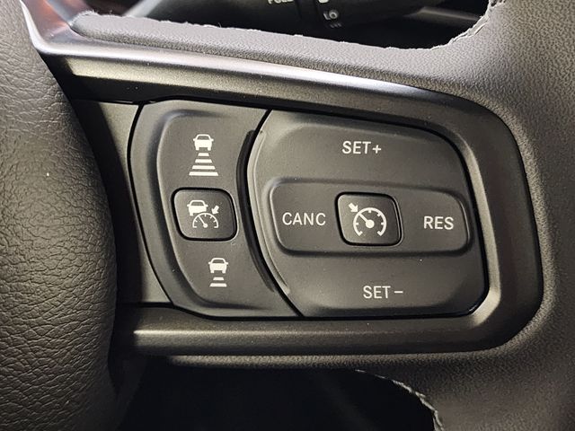 2026 Jeep Gladiator Sahara - Photo 15