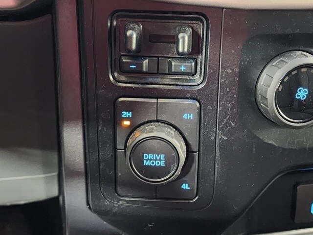 2023 Ford F-150 XLT photo 4