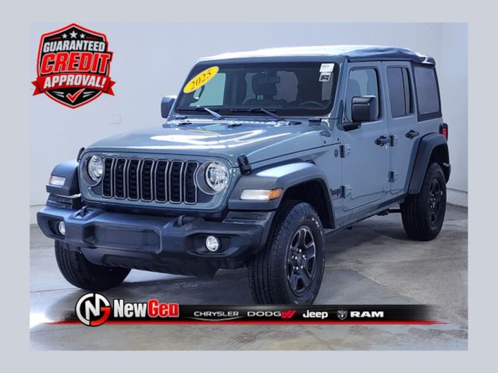 Used 2025 Jeep Wrangler Sport SUV