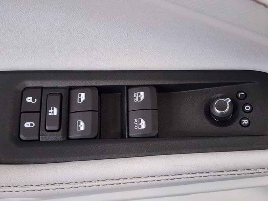 New 2026 Jeep Cherokee LIMITED 4X4 Sport Utility