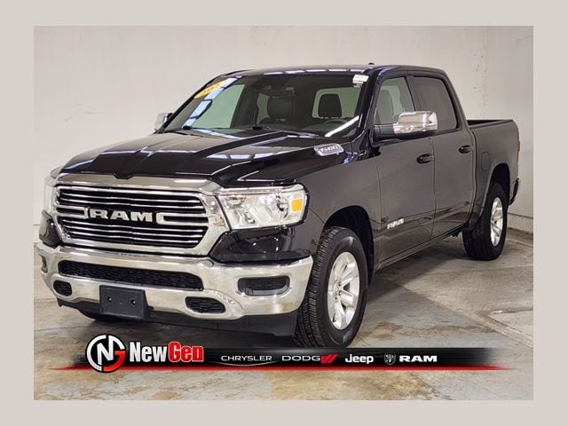2024 RAM 1500 Laramie 4x4 Crew Cab 5'7's photo
