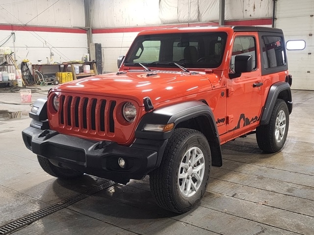 2023 Jeep Wrangler 2-Door Sport S's photo