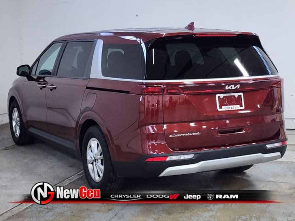 Used 2022 Kia Carnival LXS MPV