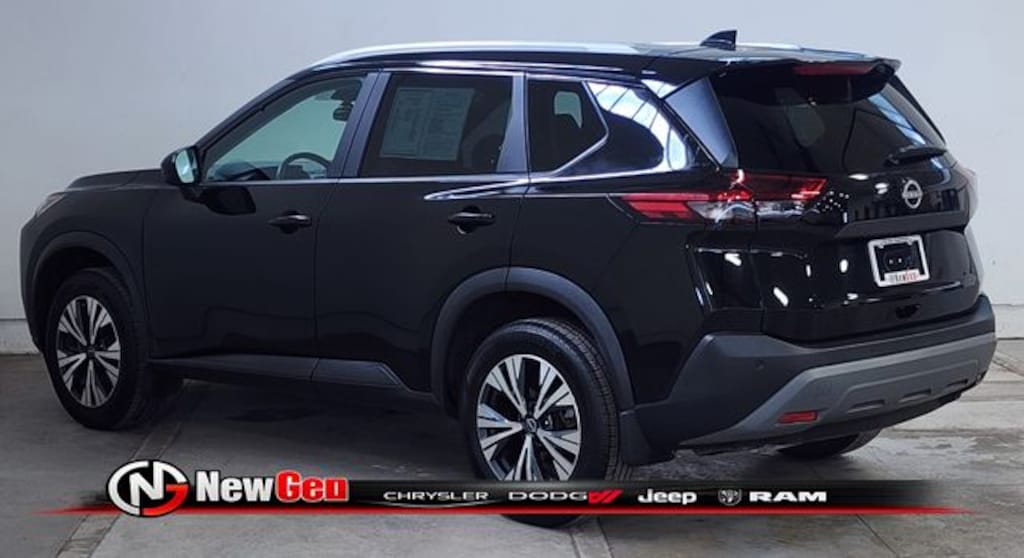 Used 2023 Nissan Rogue SV SUV