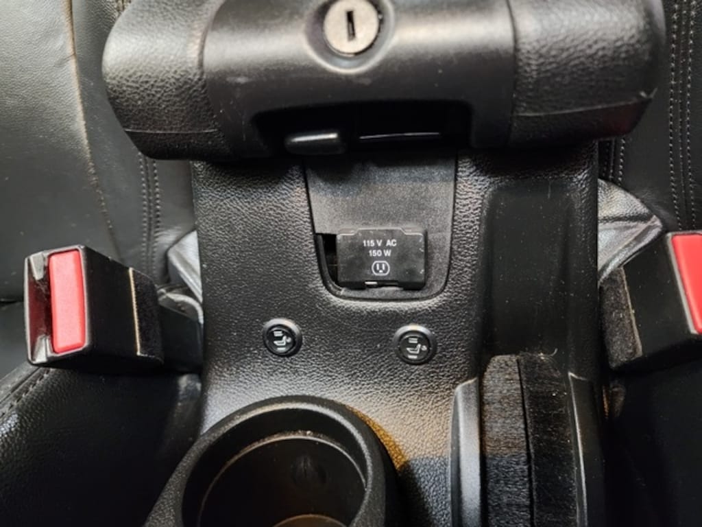 Used 2017 Jeep Wrangler JK Unlimited Sahara 4x4 SUV