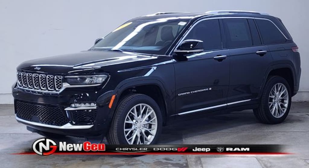 Used 2023 Jeep Grand Cherokee Summit SUV