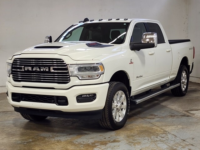2023 RAM Ram 3500 Pickup Laramie's photo