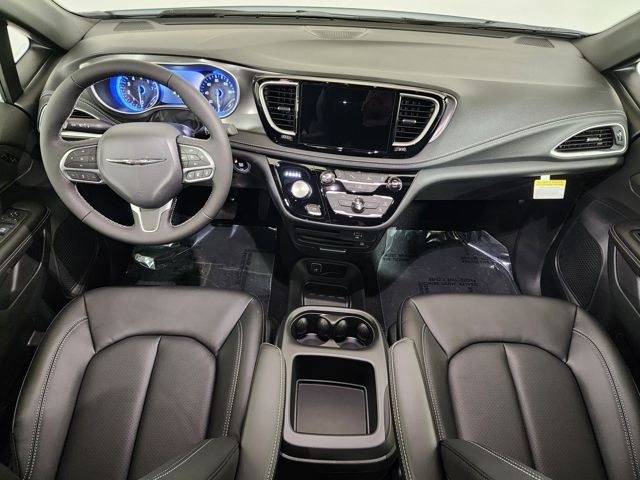 2026 Chrysler Pacifica Select - Photo 12