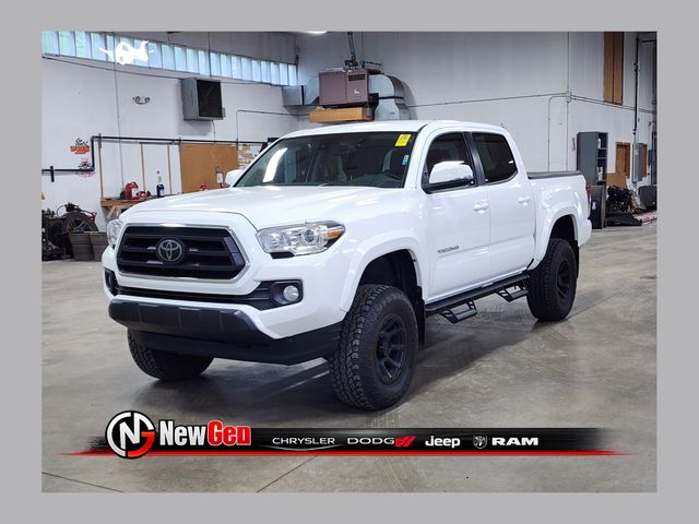 2021 Toyota Tacoma SR5 Double Cab 4WD V6 Auto Short Bed's photo
