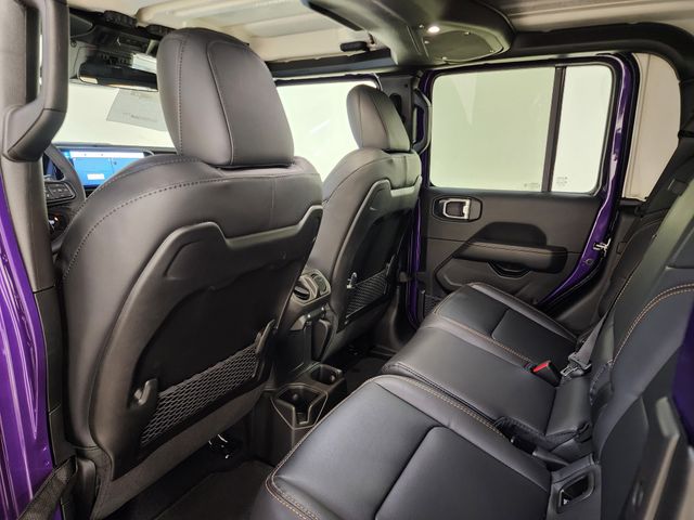 2026 Jeep Gladiator Sahara - Photo 29