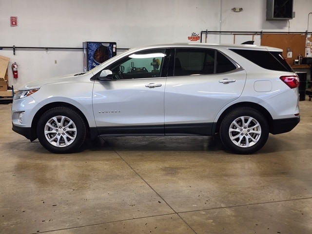 Used 2020 Chevrolet Equinox LT with VIN 3GNAXUEV1LS565597 for sale in Clinton, MI
