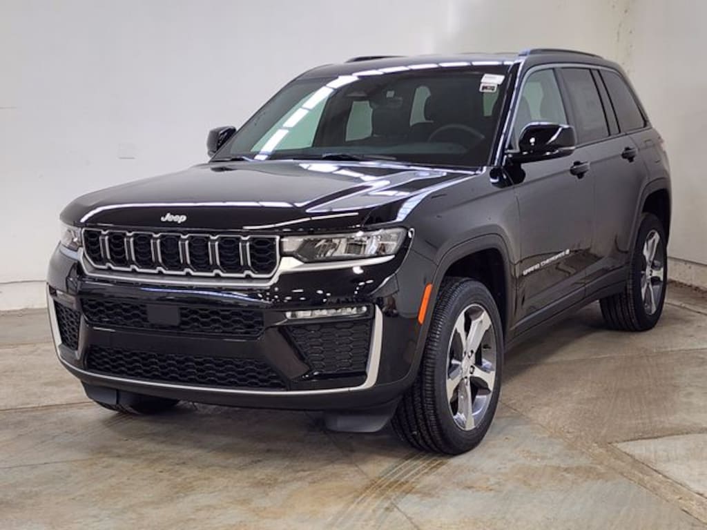 New 2026 Jeep Grand Cherokee LIMITED 4X4 Sport Utility
