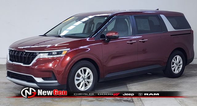 Used 2022 Kia Carnival LX Seat Pkg with VIN KNDNB4H32N6118710 for sale in Clinton, MI