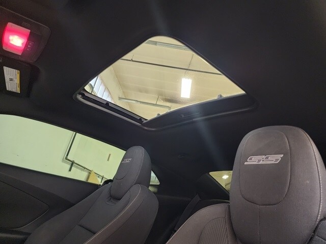 2015 Chevrolet Camaro 1SS photo 3