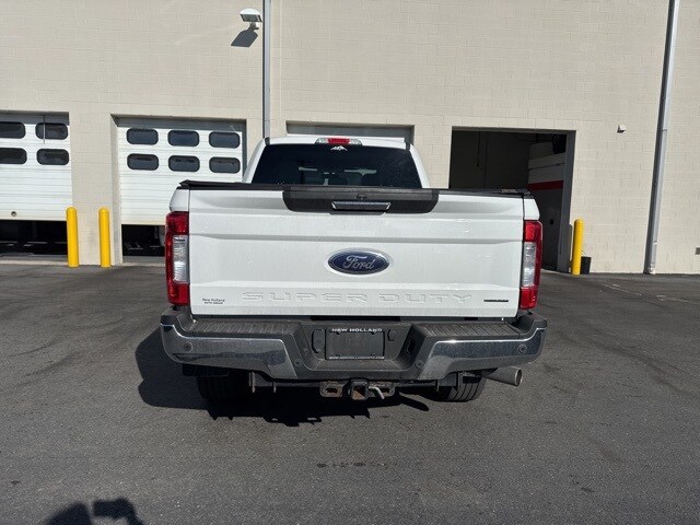 2017 Ford F-250 XLT photo 3