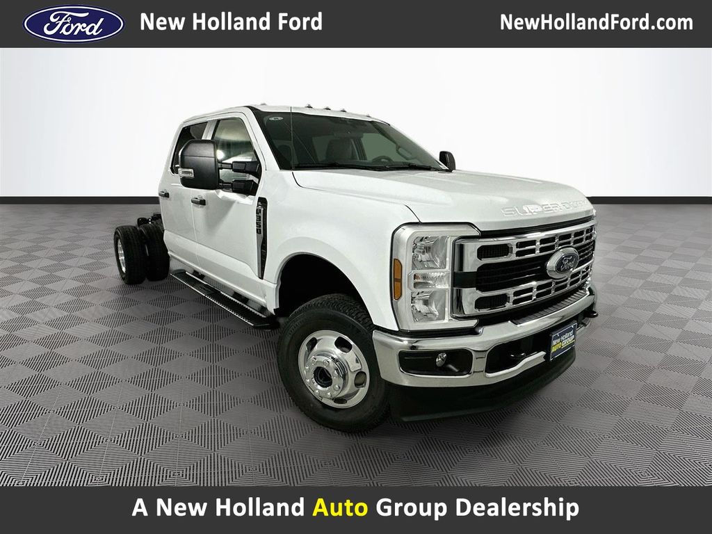 2026 Ford F-350 Super Duty Chassis Cab