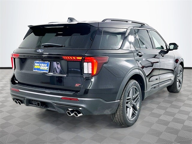 2026 Ford Explorer ST photo 2