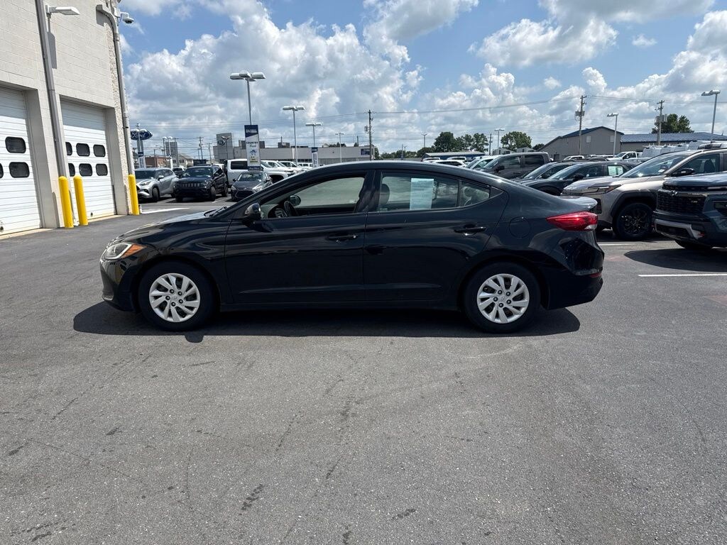 Used 2018 Hyundai Elantra SE Sedan