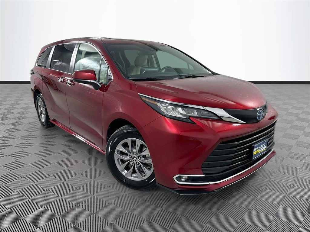 2023 Toyota Sienna