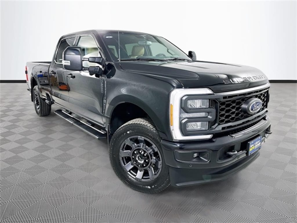 Certified 2023 Ford F-250 Lariat Truck Crew Cab