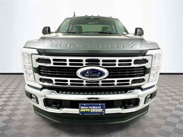 2026 Ford F-250 XLT photo 2