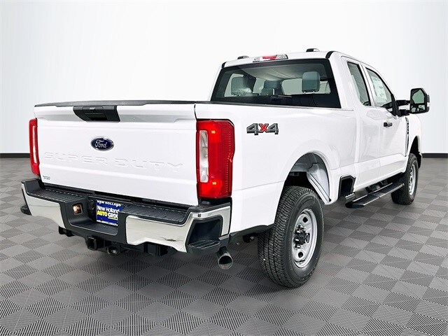 2026 Ford F-250 XL photo 4