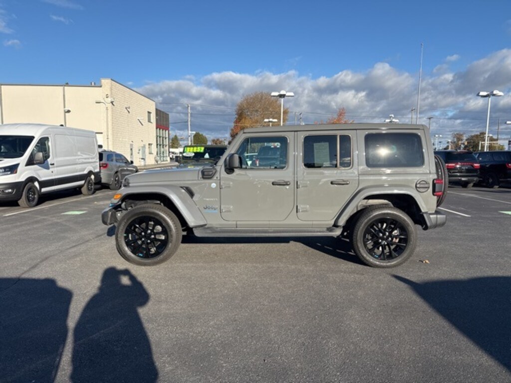 Used 2022 Jeep Wrangler Unlimited 4xe Unlimited Sahara 4xe SUV