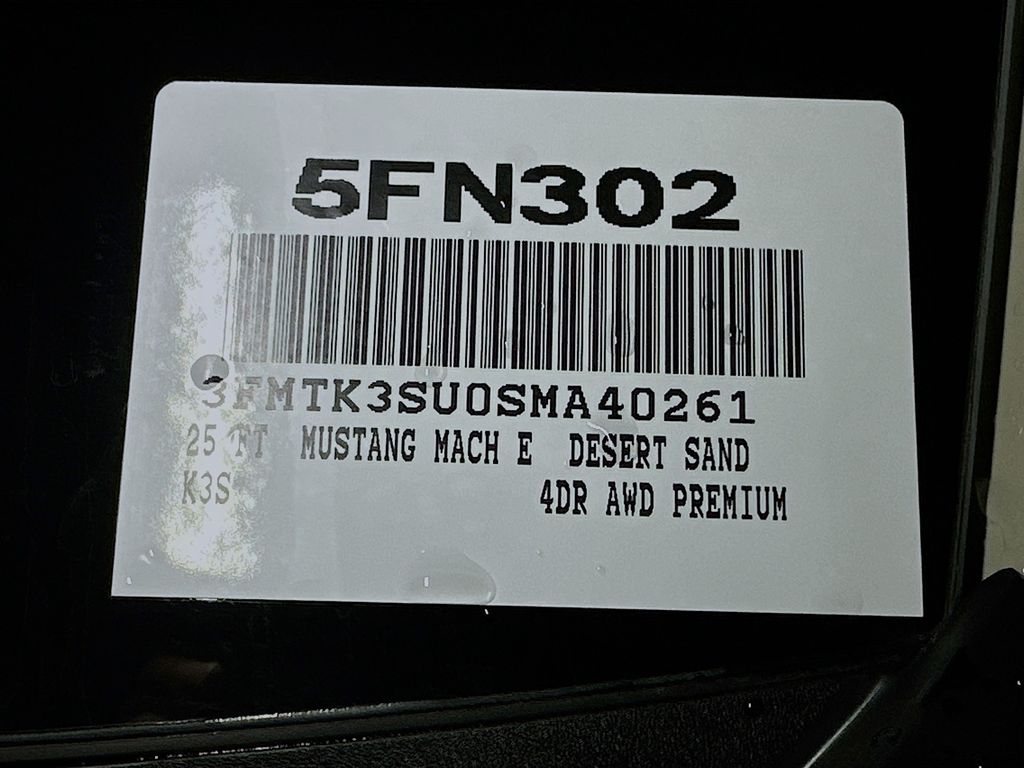 2025 Ford Mustang Mach-E Premium - Photo 27