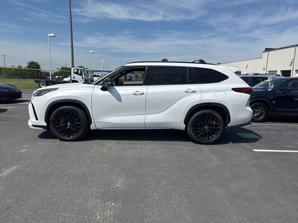 Used 2023 Toyota Highlander XSE SUV