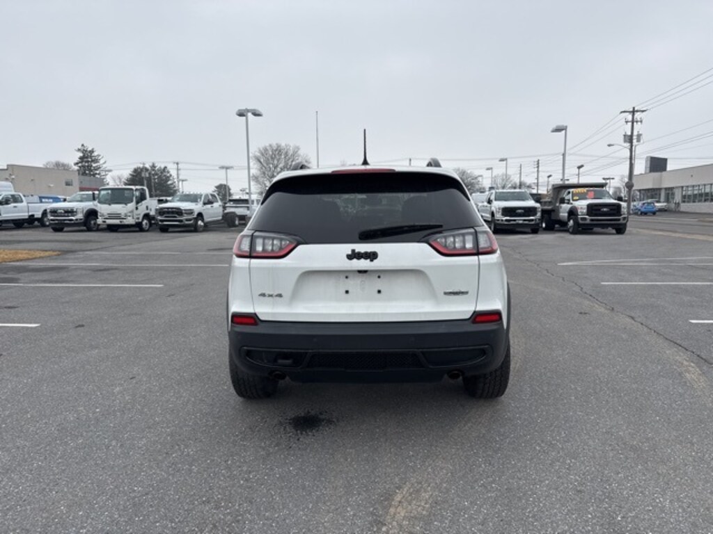 Used 2020 Jeep Cherokee Latitude SUV