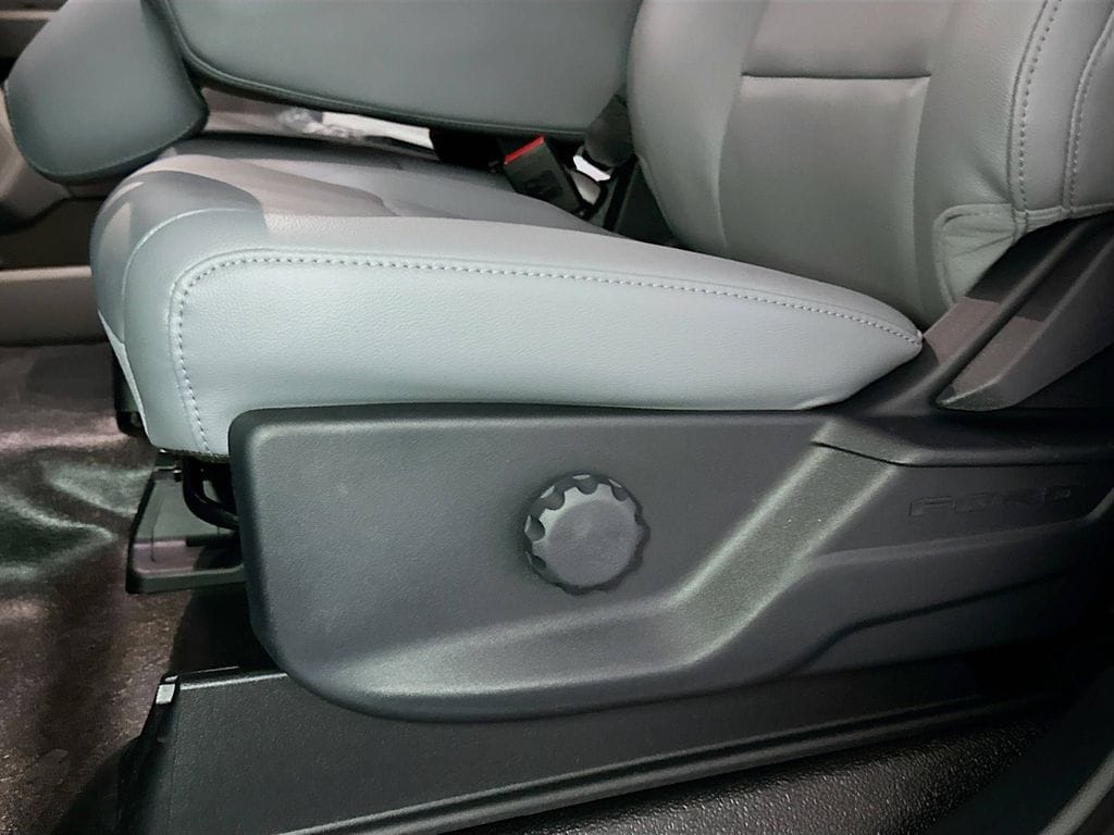2026 Ford F-550 Super Duty Chassis Cab XL - Photo 15