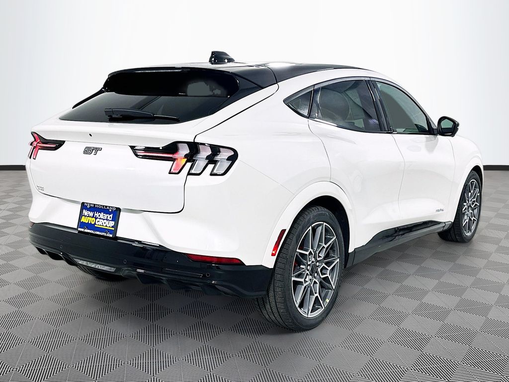 2025 Ford Mustang Mach-E GT - Photo 7
