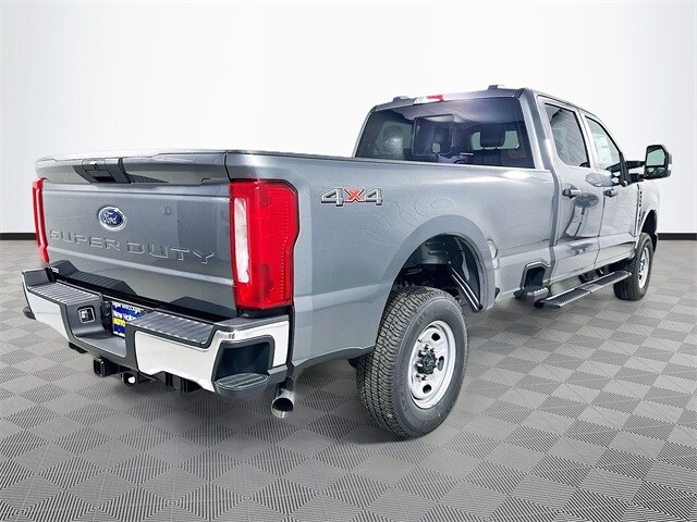 2026 Ford F-350 XL photo 4