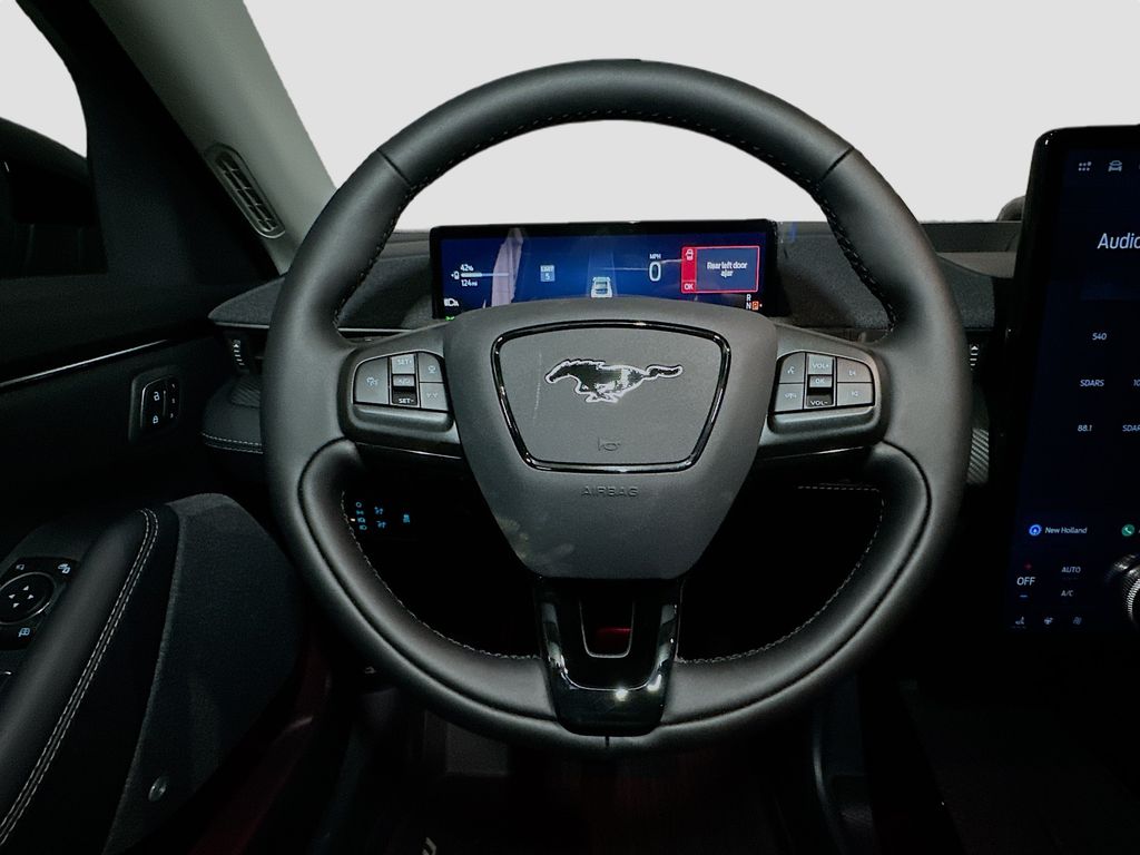 2025 Ford Mustang Mach-E Premium - Photo 11