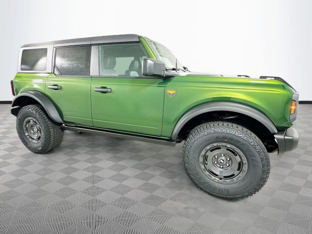 New 2025 Ford Bronco Badlands SUV