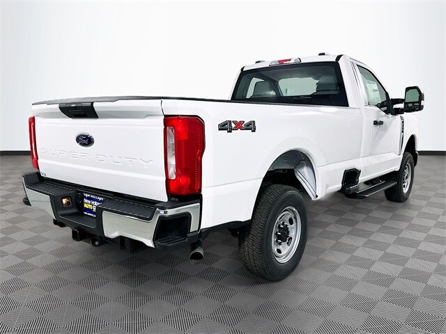 2025 Ford F-250 XL photo 4