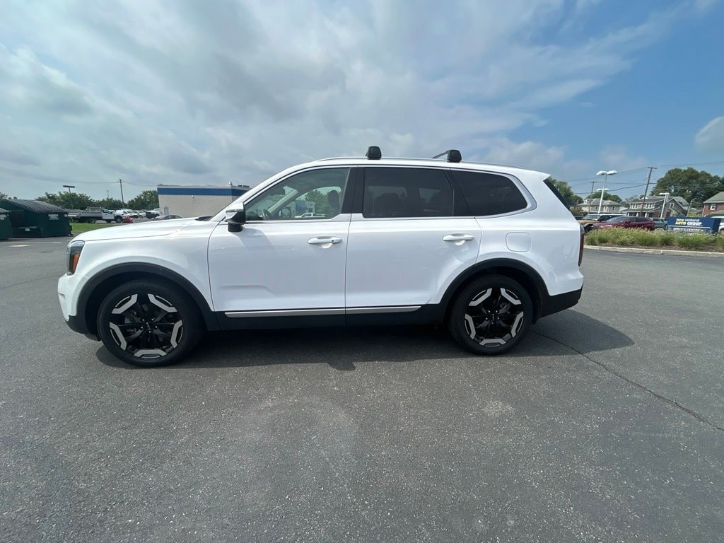 Used 2024 Kia Telluride EX SUV