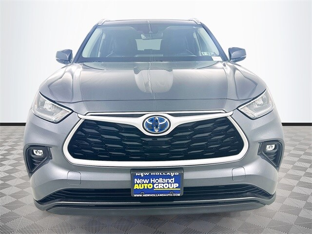 2020 Toyota Highlander Hybrid XLE photo 2