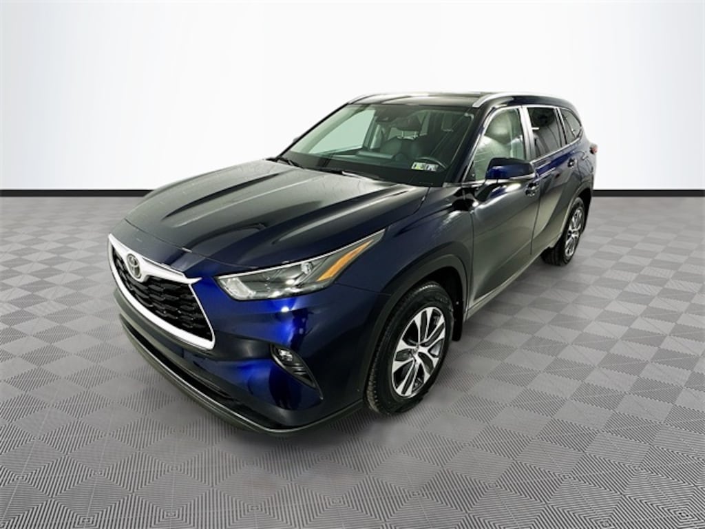 Used 2023 Toyota Highlander Limited SUV