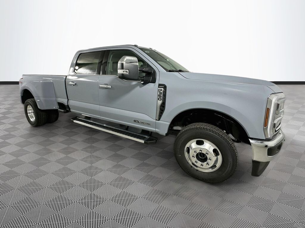 New 2026 Ford F-350 Lariat Truck