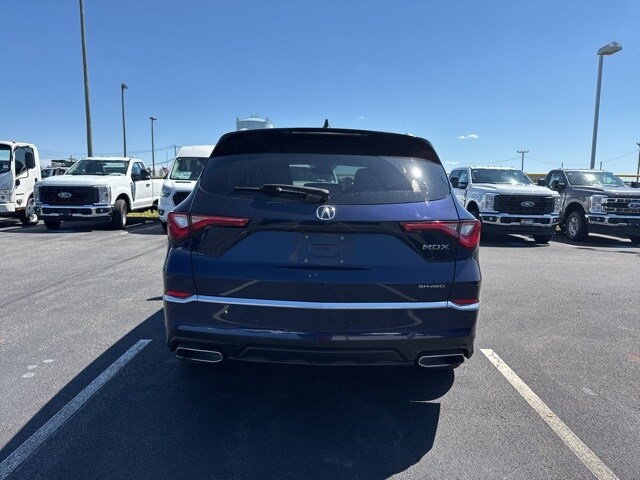 2023 Acura MDX Advance SH-AWD photo 2