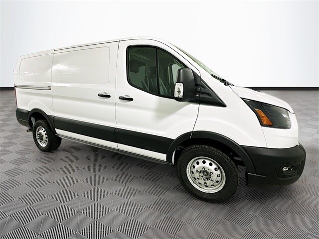 2025 Ford Transit photo 3