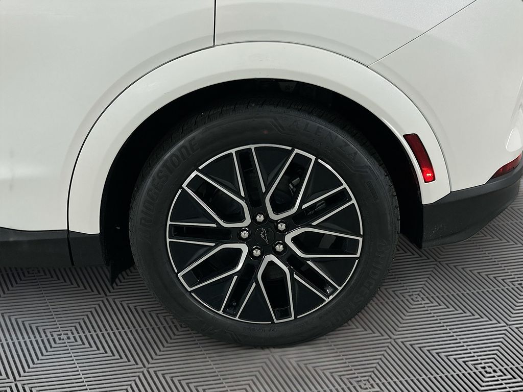 2025 Ford Mustang Mach-E Premium - Photo 20