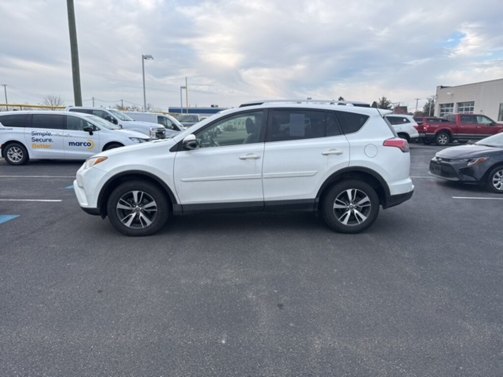 Used 2016 Toyota RAV4 XLE SUV
