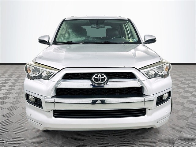 2014 Toyota 4Runner Limited photo 2