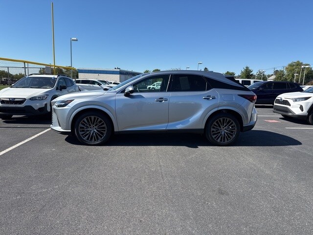 2024 Lexus RX 350h Luxury photo 2