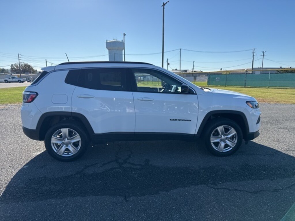 Used 2022 Jeep Compass Latitude SUV