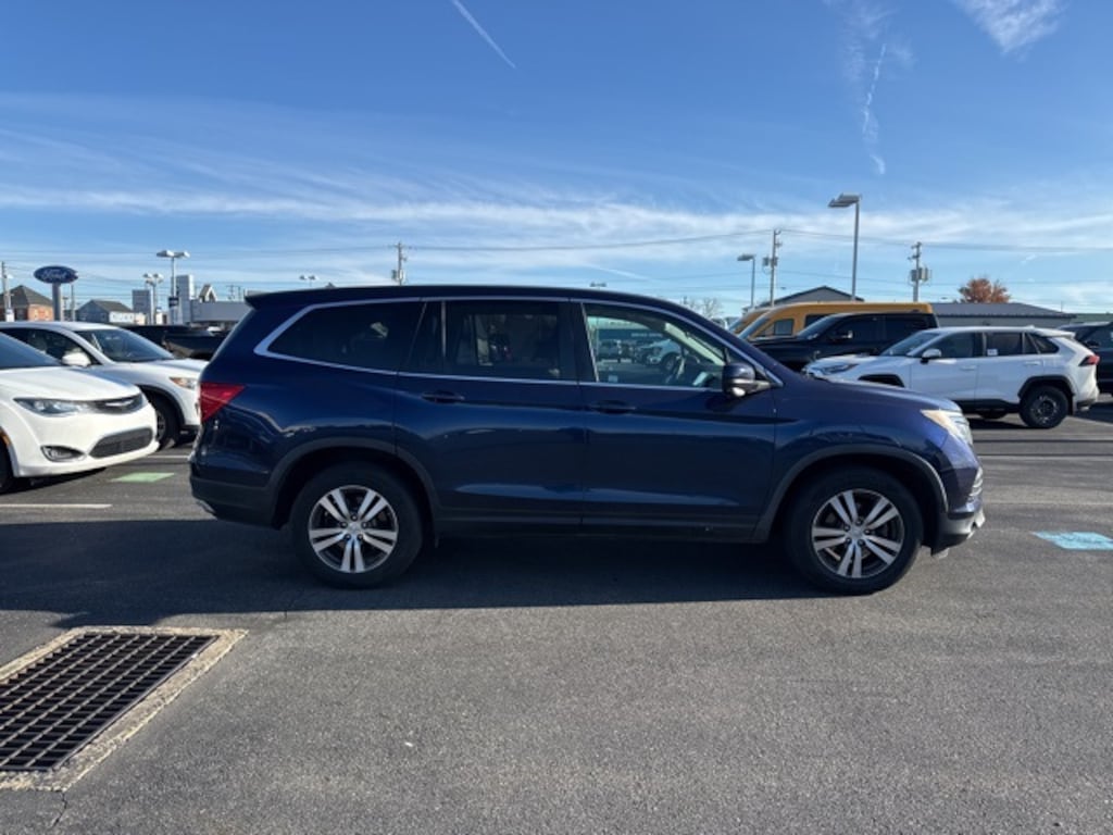 Certified 2017 Honda Pilot EX SUV