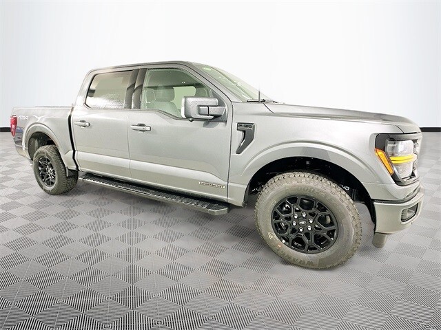 2025 Ford F-150 XLT photo 2