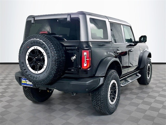 2025 Ford Bronco Badlands photo 2